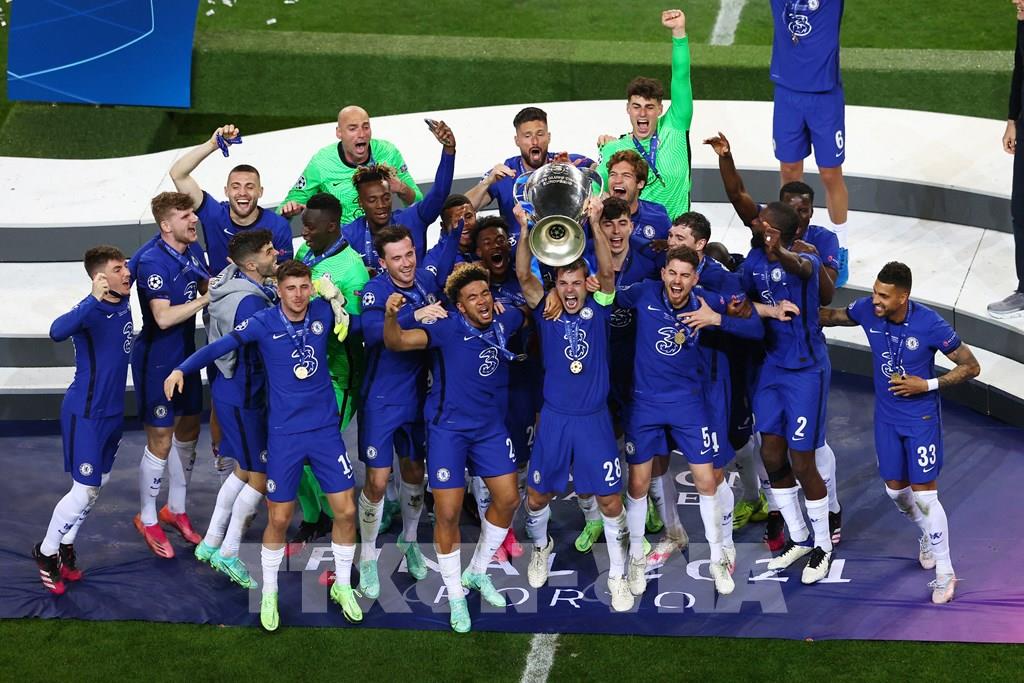 chelsea-vo-dich-c1-may-lan-nhin-lai-nhung-khoanh-khac-lich-su-cua-the-blues1